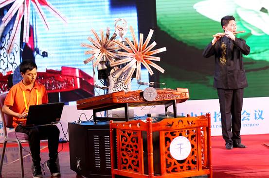 说明: C:\Users\Administrator\Desktop\音乐机器人新闻稿-好色tv
\音乐机器人2.jpeg